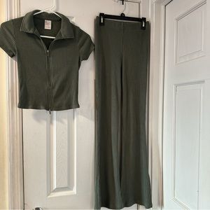 Clearing space in my closet 😊